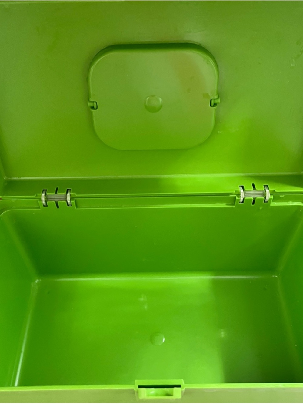 Wilson Manufacturing Corp. vintage Wil-Hold lime green plastic sewing craft case - Picture 4 of 5